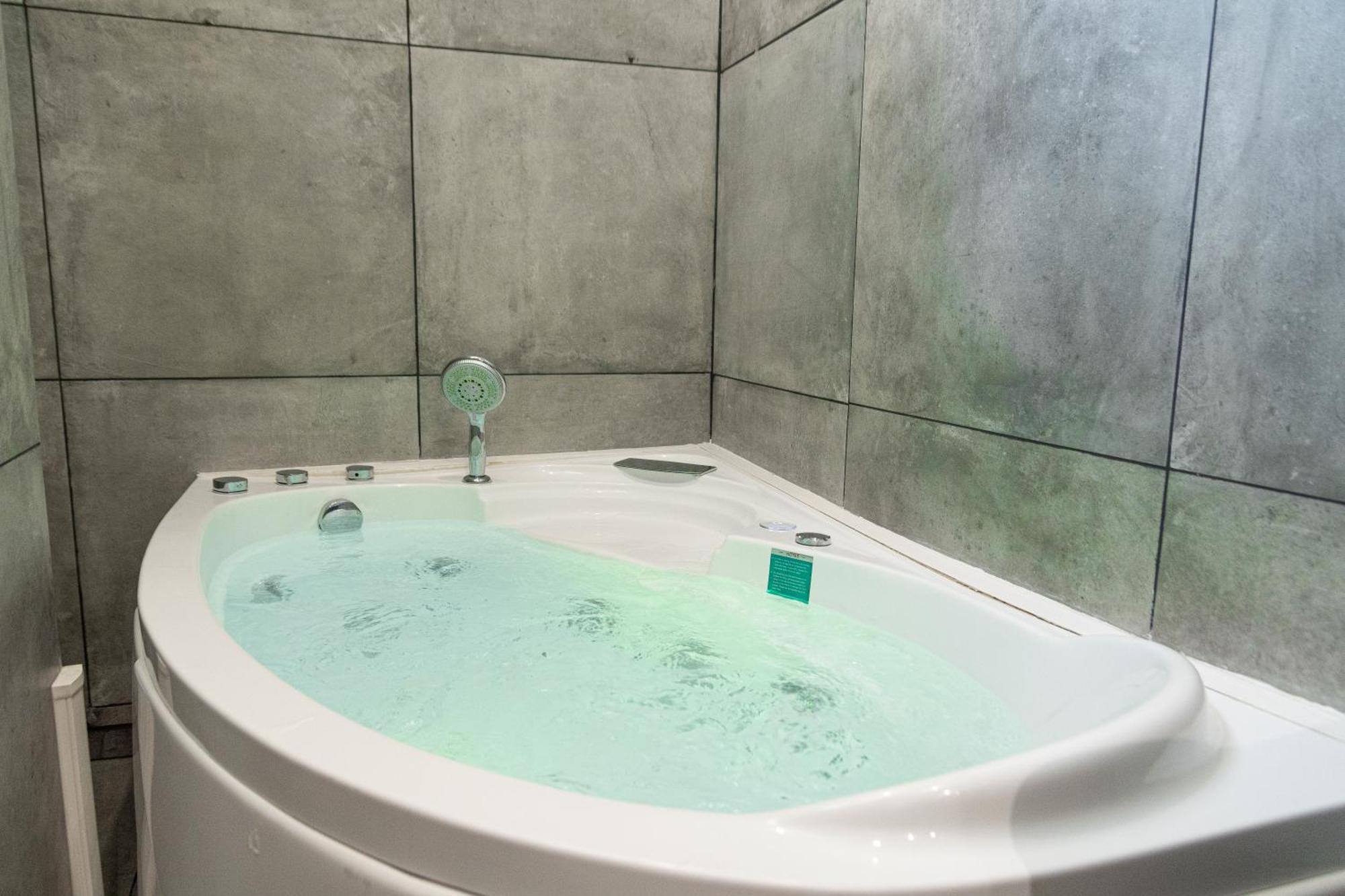 Lavie Maison Eiffel Ac Hot Tub Παρίσι Εξωτερικό φωτογραφία